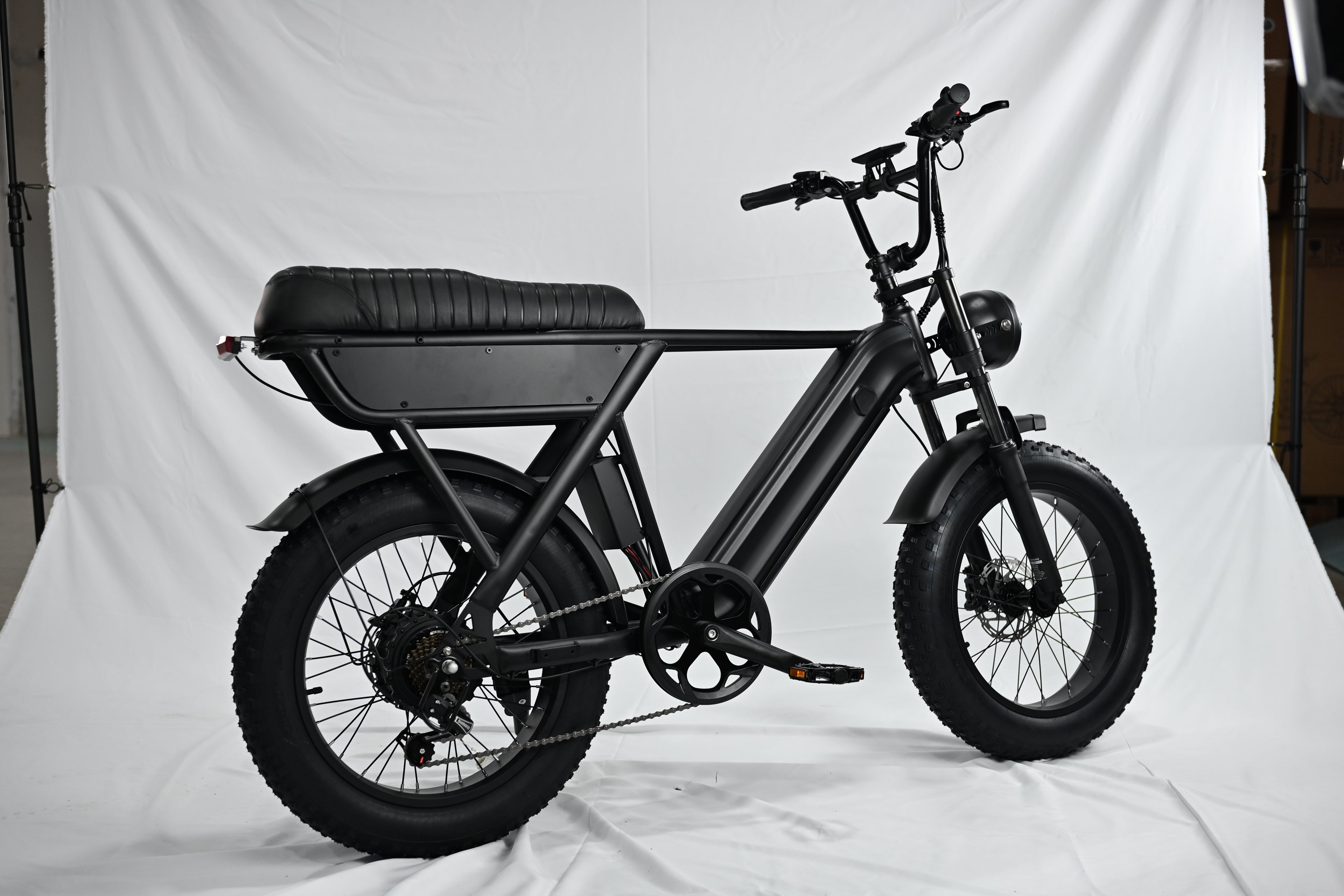 Yangor Y20 Plus E-Bike – Premium-Version mit  Hinterradfederung– 250W | 48V 15Ah | 20×4,0"